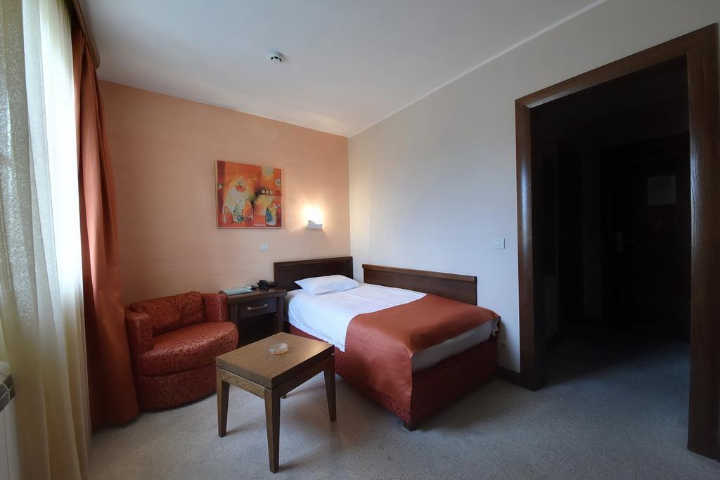 Hotel Prestige Belgrad Exterior foto