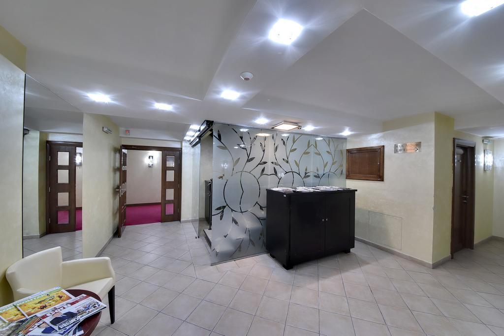 Hotel Prestige Belgrad Exterior foto